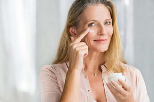 8 conseils pour prendre soin de votre peau à la ménopause
