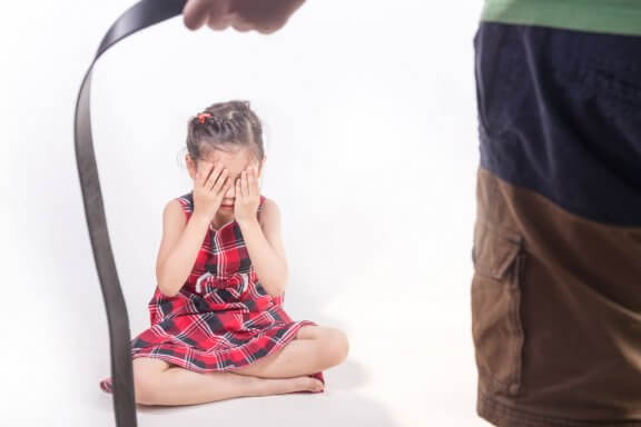 Les châtiments corporels infligés aux enfants et leurs conséquences
