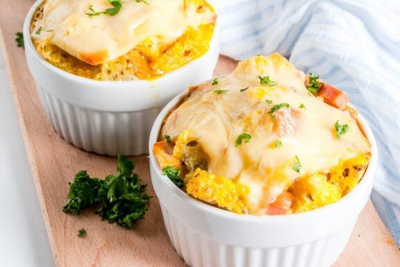 Préparez un délicieux soufflé au jambon et au fromage