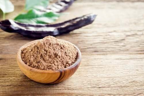 Farine de caroube : 6 propriétés et bienfaits