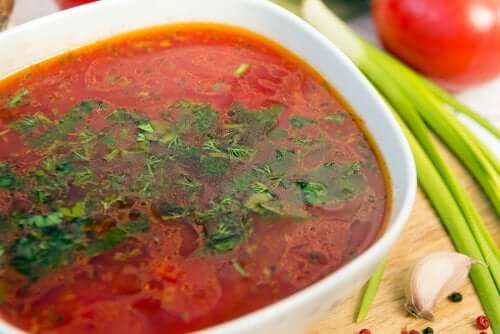 Soupe à l'ail : 3 recettes maison faciles à préparer