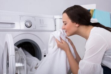Comment éliminer l'odeur d'humidité des vêtements