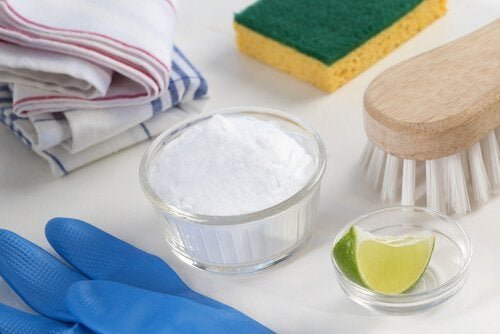 4 solutions naturelles pour dégraisser les fenêtres de la cuisine