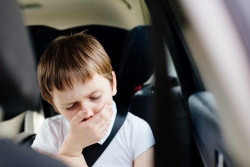 Malades en voiture ? Découvrez pourquoi cela arrive !