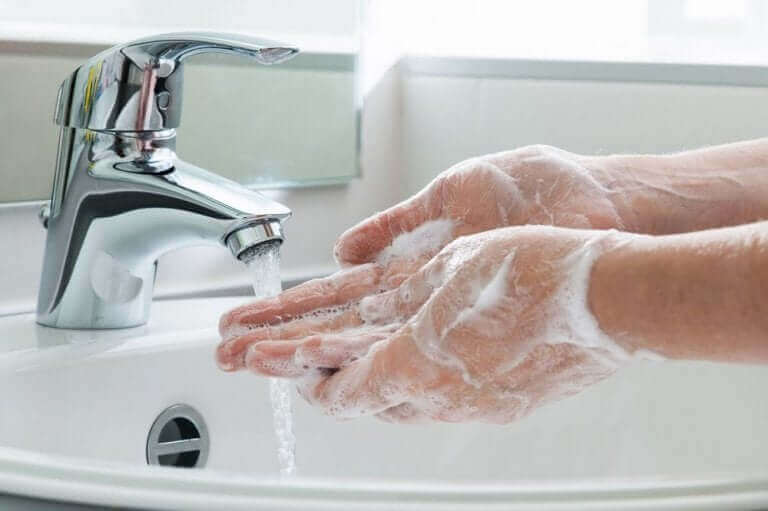 Quel type de désinfectant dois-je choisir pour prévenir les infections virales ?