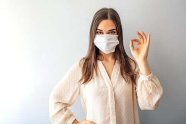Devrions-nous tous porter des masques pendant la pandémie de coronavirus ?