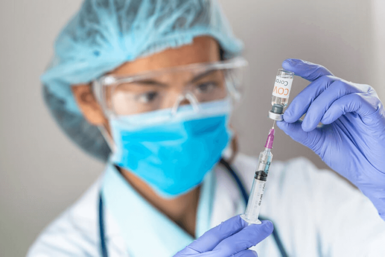 Combien de temps faudra-t-il pour trouver le vaccin contre le coronavirus ?