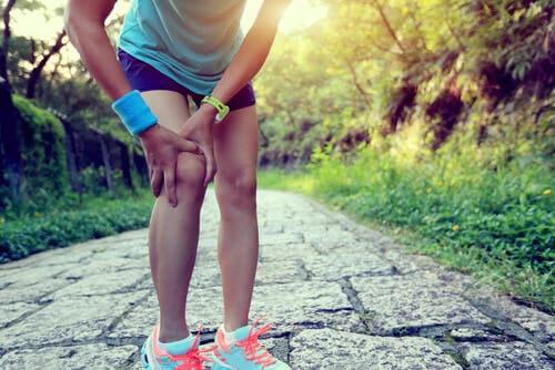 Remèdes maison pour le genou du coureur