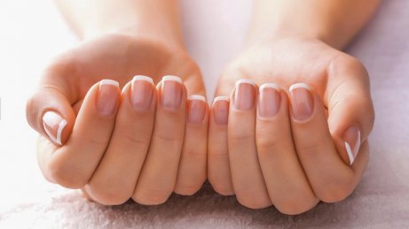 Comment éviter les ongles incarnés en les coupant correctement