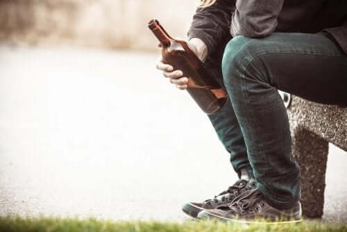 Alcoolisme : causes et conséquences