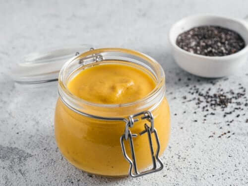 Comment faire une mayonnaise à base d'ail et de curcuma