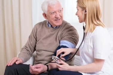 Contrôler l'hypertension artérielle : au-delà du sel