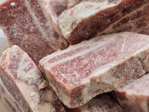 Viande congelée : combien de temps peut-on la conserver ?