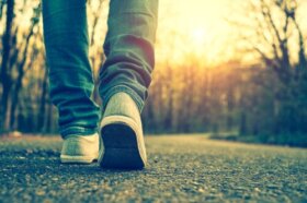 A qui juge mon chemin je prête mes chaussures