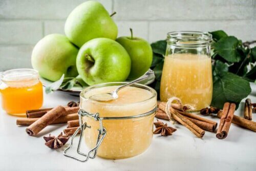 Gélatine light aux pommes vertes aux graines de chia