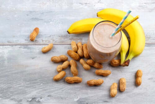 Smoothie au beurre d'arachide et à la banane