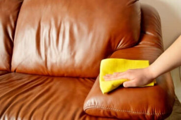 Découvrez comment éliminer les mauvaises odeurs des canapés et fauteuils