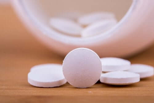 Ibuprofène et paracétamol : quelles sont les différences ?