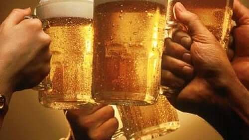 Mythes et curiosités sur l'alcool
