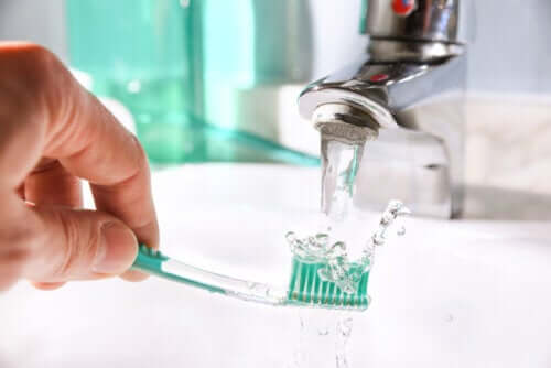 5 conseils pour garder votre brosse à dents propre