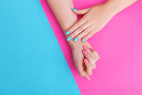 À quoi sert le latex liquide pour les ongles ?