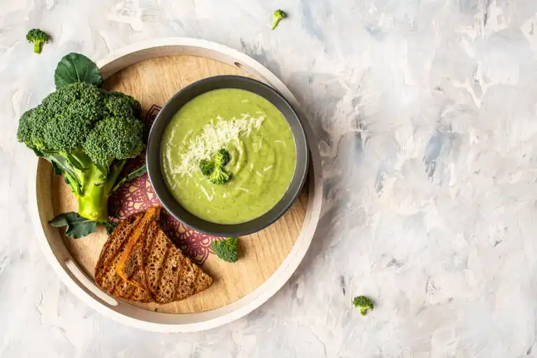 Recette de soupe fromage, brocoli et pommes de terre