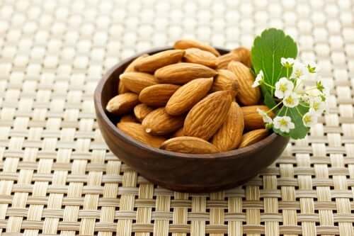 Tout ce que vous devez savoir sur l'huile d'amande