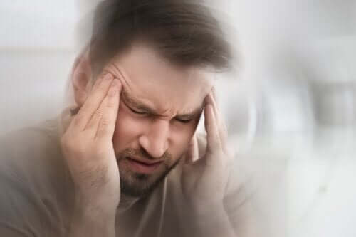 Qu'est-ce que l'hypotension intracrânienne ? Symptômes, causes et traitement