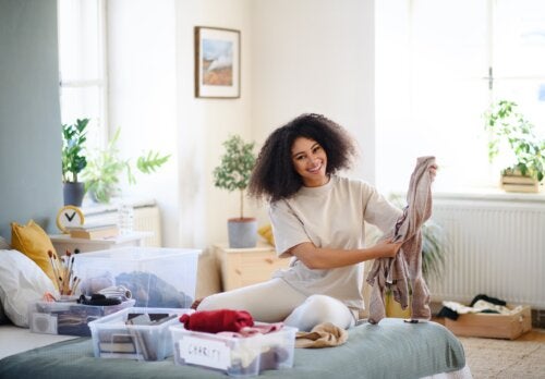 Méthode Declutter : en quoi consiste-t-elle et comment contribue-t-elle à l'harmonie de la maison ?
