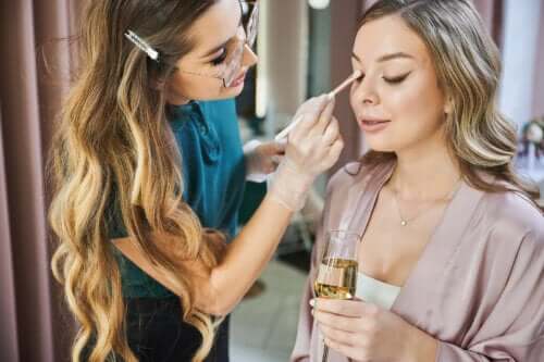 Qu'est-ce que le visagisme et pourquoi est-il important pour le maquillage ?