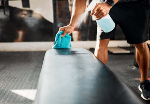 10 conseils importants sur l'hygiène à la salle de sport que tout le monde devrait suivre
