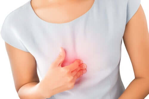 Reflux gastrique et brûlures d'estomac : est-ce la même chose ?