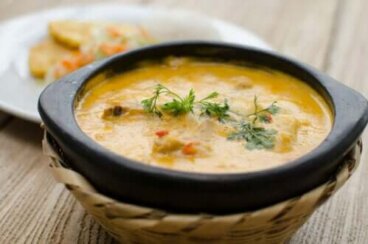 Recette basque de zurrukutuna : une soupe à l'ail et à la morue